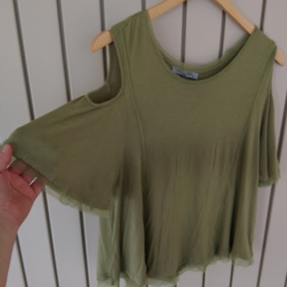 Olivia Sky Cold Shoulder Blouse